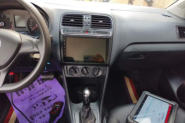 Used Volkswagen Polo 2018 1.5L Automatic Advanced Driving Model Audio And AC Panel