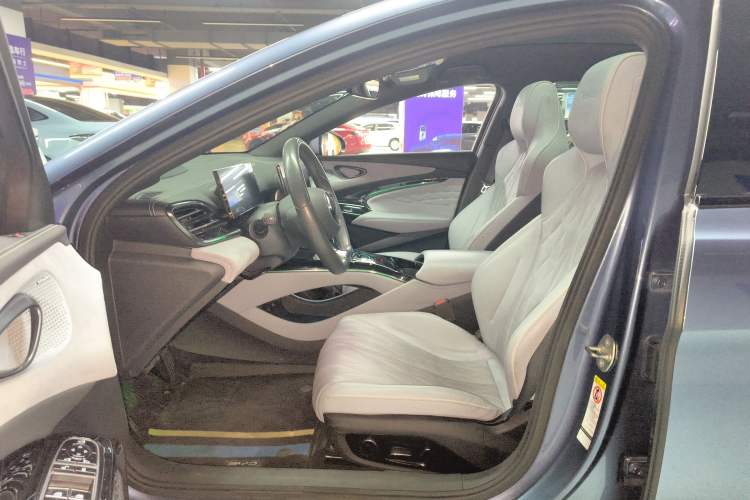 Used BYD Seal 2022 700 km Long-Range Rear-Wheel-Drive Version
