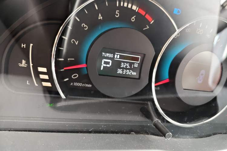 Used BAIC Senova D70 2018 Performance Version 1.8T Comfort Version Odometer Close Up