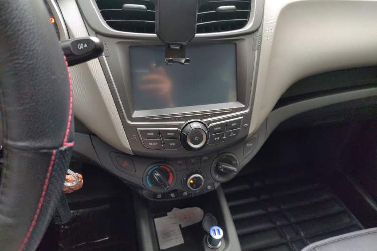 Used Chevrolet Sail 2015 Sail 3 1.3L Manual Ideal Edition Audio And AC Panel