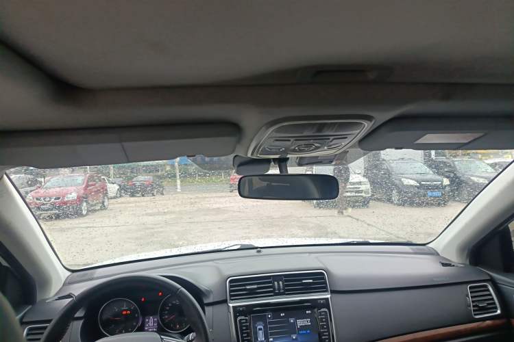 Used Haval H6 2014 Sport Edition 2.0T Diesel Manual Two-Wheel-Drive Elite Model