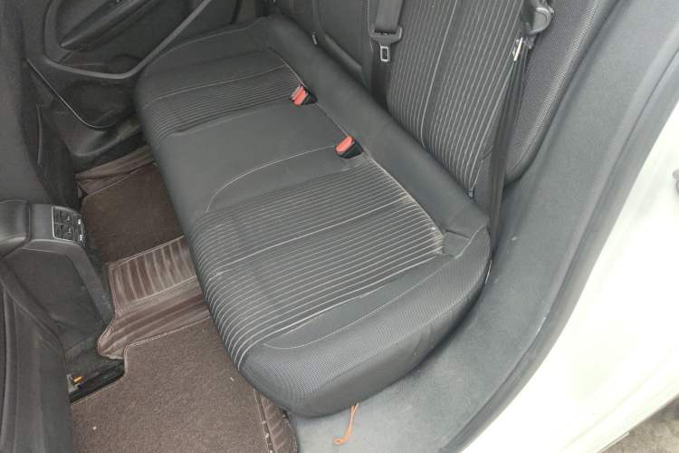 Used Peugeot 408 2014 1.8L Automatic Luxury Edition