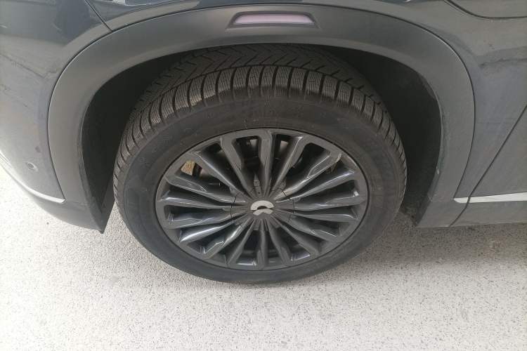 Used Nio ES8 2022 100kWh Signature Edition Six-Seater Left Front Wheel Hub