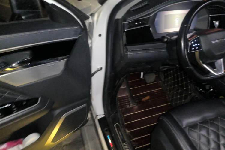 Used Venucia Star 2020 260T Automatic 48V Mild Hybrid Turbocharged Starry Edition
