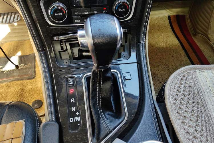 Used Zotye T600 2014 2.0T DCT Luxury Version