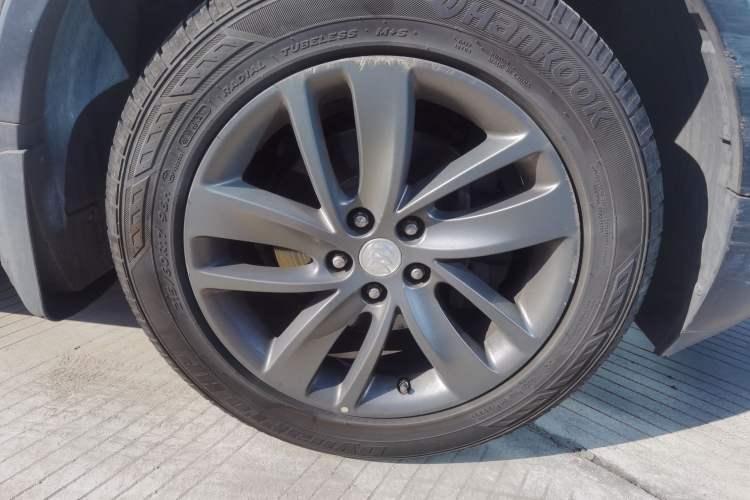 Used Buick Encore 2016 18T Automatic Two-Wheel Drive Urban Fashion Model
