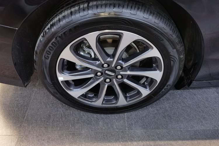 Used Lincoln Z 2022 iXiang Luxury Edition Right Rear Wheel Hub