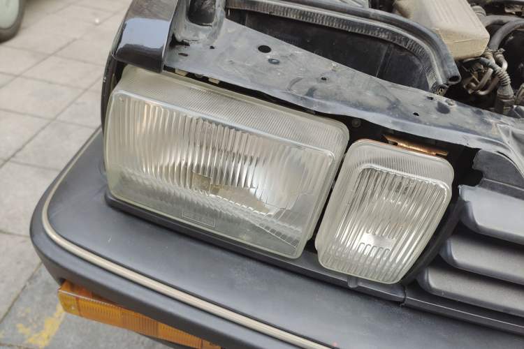Used Volkswagen Santana Classic 2007 1.8L Jingchang Model Right Front Headlight