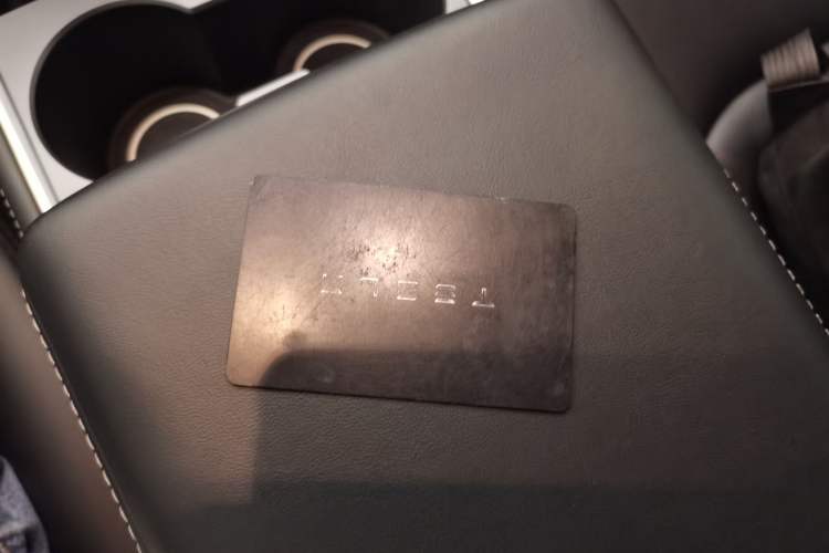 Used Tesla Model Y 2021 Long-Range All-Wheel-Drive Version 3D7