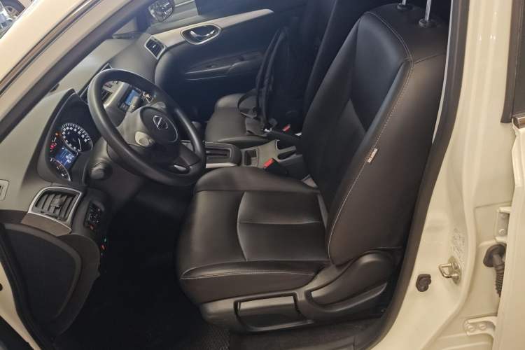 Used Nissan Sylphy 2021 Classic 1.6XE CVT Exclusive Edition Left Front Seat