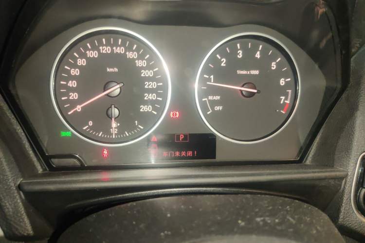 Used BMW 2 Series 2014 220i Leading Model