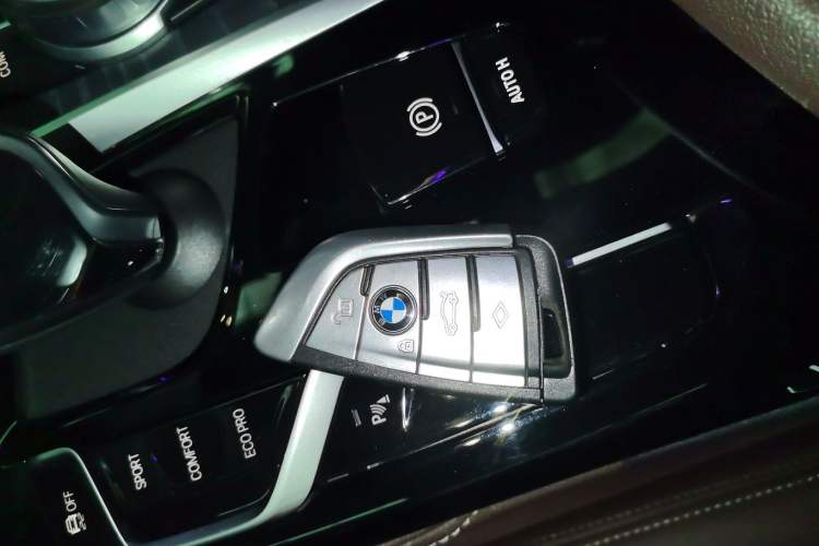 Used BMW 5 Series 2021 530Li Leading Model M Sport Package