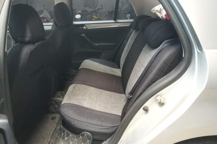 Used Volkswagen Bora 2013 1.6L Automatic Fashion Model