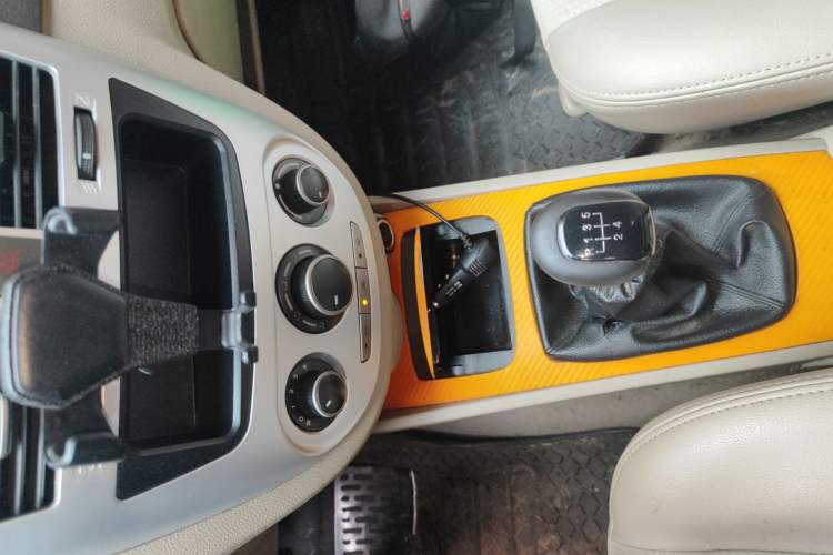 Used Buick Excelle 2015 1.5L Manual Classic Trim
