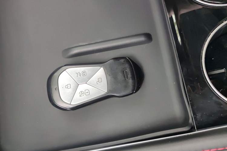 Used XPeng P7 2023 P7i 610 Pengyi Performance Edition Vehicle Key
