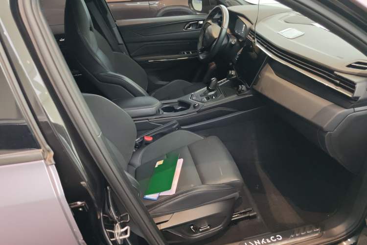 Used Lynk & Co 01 2023 1.5TD EM-F PM Right Front Seat