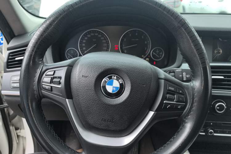 Used BMW X3 2014 xDrive20i Leading Model Steering Wheel