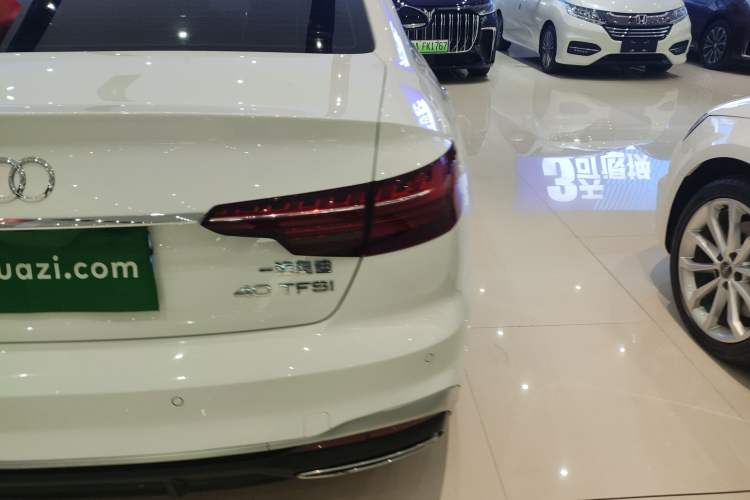 Used Audi A4L 2022 40 TFSI Fashion Dynamic Model Right Rear Taillight