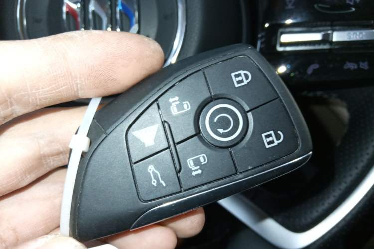 Used Buick GL8 New Energy 2025 Lu Shang Luxury Edition 7-Seater