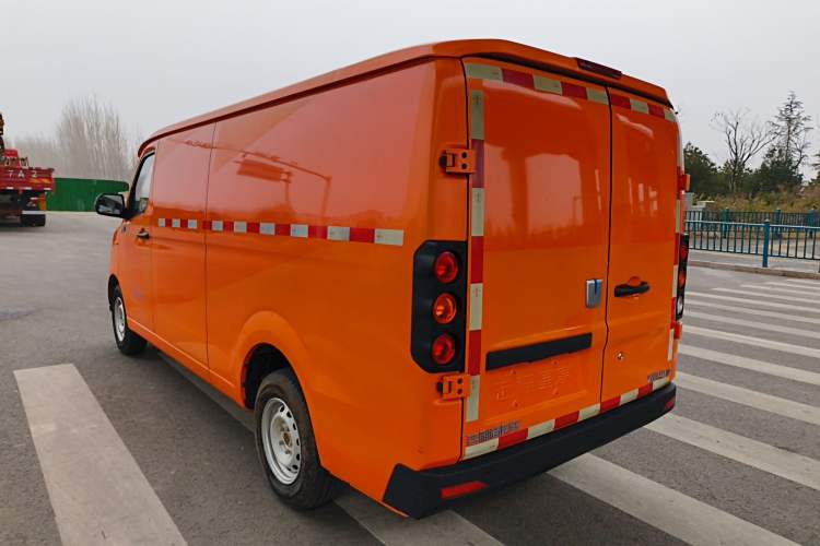 Used Farizon Xingxiang V 2022 Star Enjoy V6E Deluxe Edition Long Wheelbase Guoxuan 38.7 kWh
