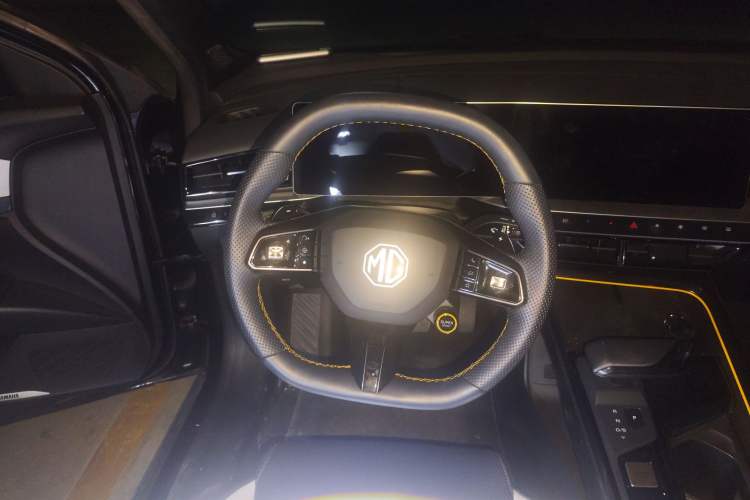 Used MG 5 Scorpio 2022 1.5T Trophy Sport Luxurious Edition Steering Wheel