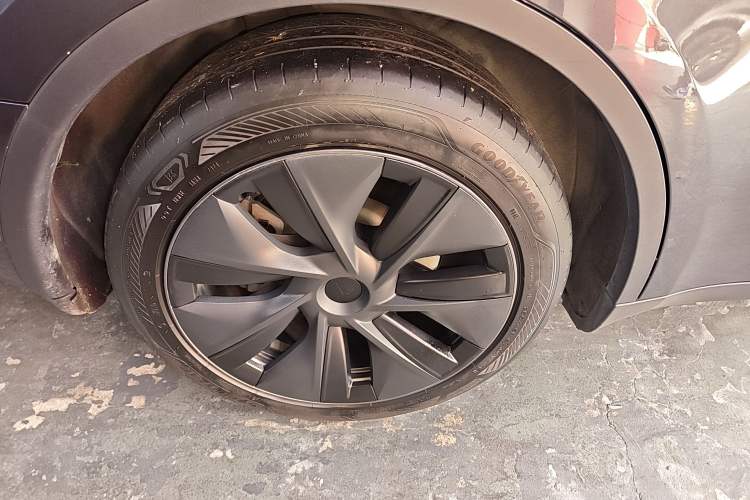 Used Tesla Model Y 2024 Rear-Wheel-Drive Version