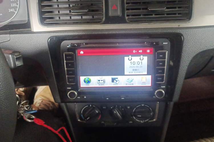 Used Volkswagen Santana 2015 1.6L Manual Comfort Edition Audio And AC Panel