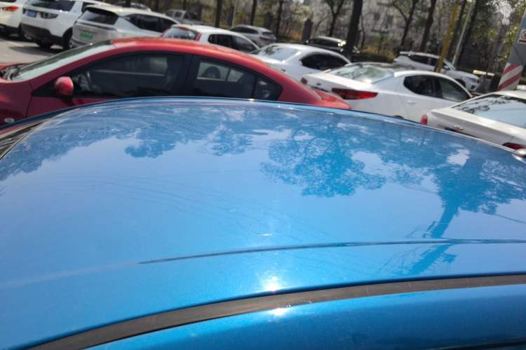 Used Chevrolet Aveo Sonic 2014 Sedan 1.4SL MT Comfort Edition Roof