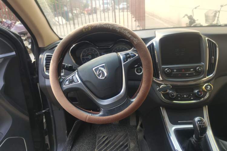 Used Baojun 560 2016 1.8L Manual Luxury Edition Steering Wheel