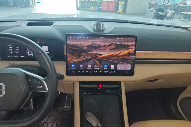 Used Hima AITO M5 2023 Extended-Range Four-Wheel Drive Intelligent Driving Version Audio And AC Panel