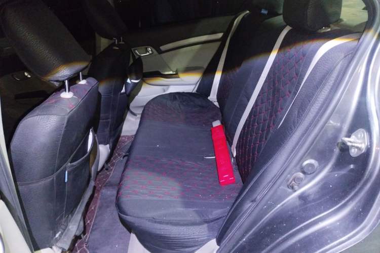 Used Honda Civic 2012 1.8L automatic luxury edition