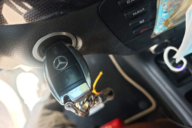 Used Mercedes-Benz B-Class 2012 B 180 Vehicle Key