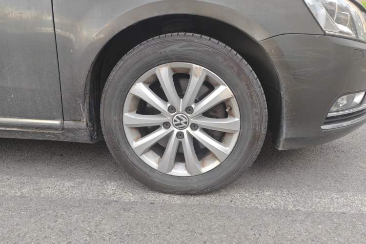 Used Volkswagen Magotan 2016 1.8TSI Smart Enjoyment Leading Model Right Front Wheel Hub