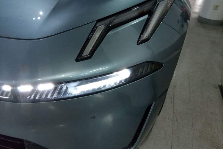 Used Lynk & Co 07 2024 EM-P 126 Long-Range Ultra
