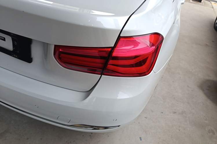 Used BMW 3 Series 2017 320Li Fashion Model Right Rear Taillight