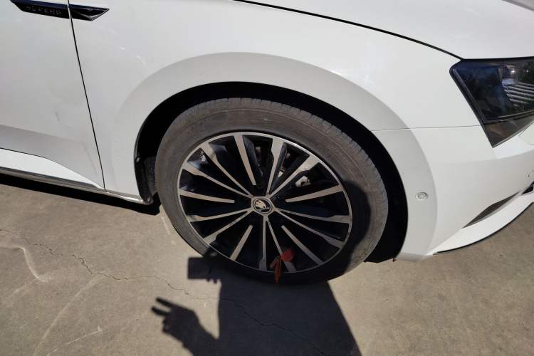 Used Skoda Superb 2016 TSI330 DSG Smart Drive Edition
