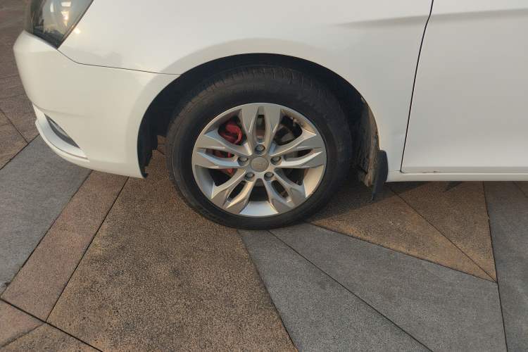 Used Geely Auto Emgrand 2016 Sedan 1.5L CVT Upward Version
