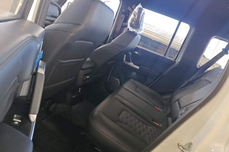 Used 212 T01 2024 2.0T Mechanic