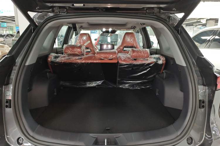 Used Changan CS75 PLUS 2026 Model, Smart Champion Edition 1.5T New Blue Whale Smart Navigation Version