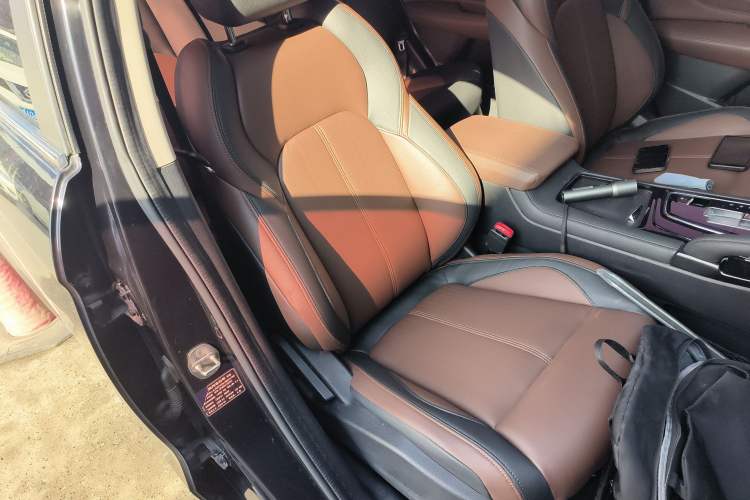 Used Dongfeng Aeolus AX7 2018 Classic 1.6T Automatic Prestige Model
