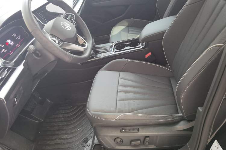 Used Volkswagen Passat 2024 380TSI Dragon Glory Edition
