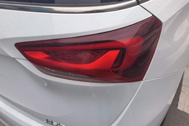 Used Buick GL6 2019 18T 6-Seater Connected Luxury Version China VI Standard
