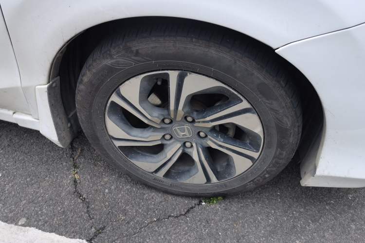 Used Honda Crider 2016 1.8L CVT Luxury Edition Right Front Wheel Hub