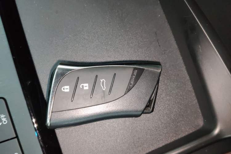 Used Lexus ES 2023 200 Excellence Edition Vehicle Key