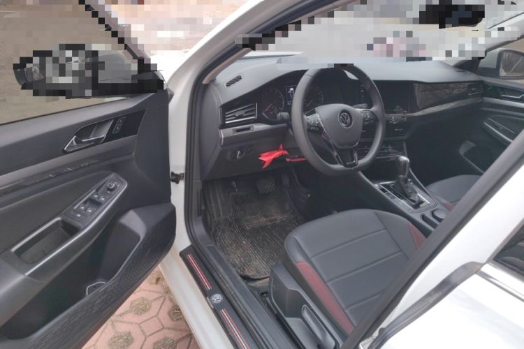 Used Volkswagen Bora 2021 1.5L Automatic Elite Smart Connect Edition Driver Seat