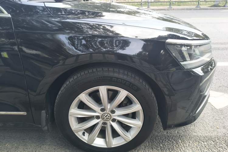 Used Volkswagen Passat 2017 330TSI DSG Luxury Edition
