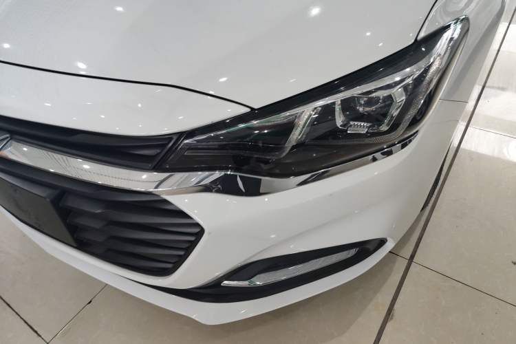 Used Chevrolet Monza 2020 320 Automatic Enjoyment Edition Left Front Headlight