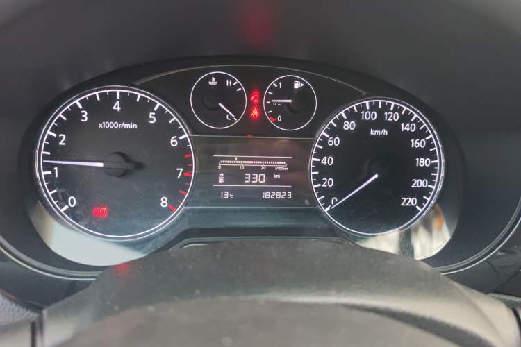 Used Nissan Tiida 2011 1.6L Manual Smart Version Odometer Close Up