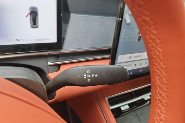 Used BYD Tang L 2025 DM 175KM Drone Player Edition