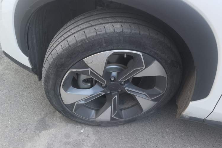 Used AION V 2023 Plus 80 Smart Enjoyment Seven-Seater Edition Ternary Lithium
